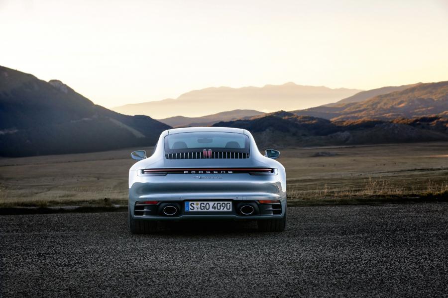  Porsche 911 Carrera 4S (992) 2019 года  (WW) (фото 19 из 60)
